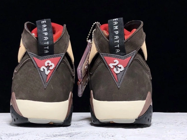 1st Kicks Air Patta Jordan AT3375-200 